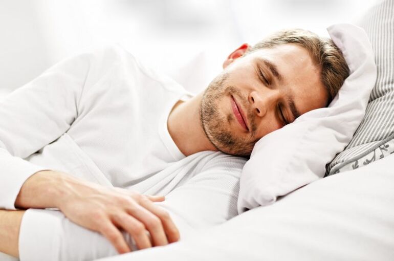【JSC】_1710_020_成功者の睡眠時間は何時間？--800x565